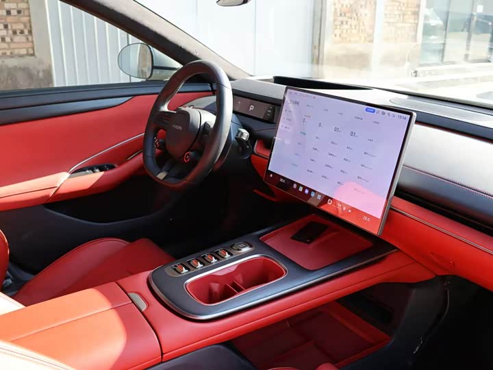 Фото 7 - Xiaomi SU7