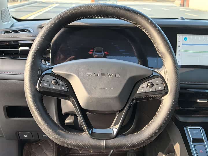 Фото 6 - Roewe i5