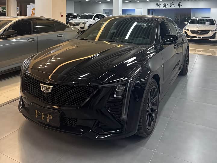 Фото 1 - Cadillac CT5