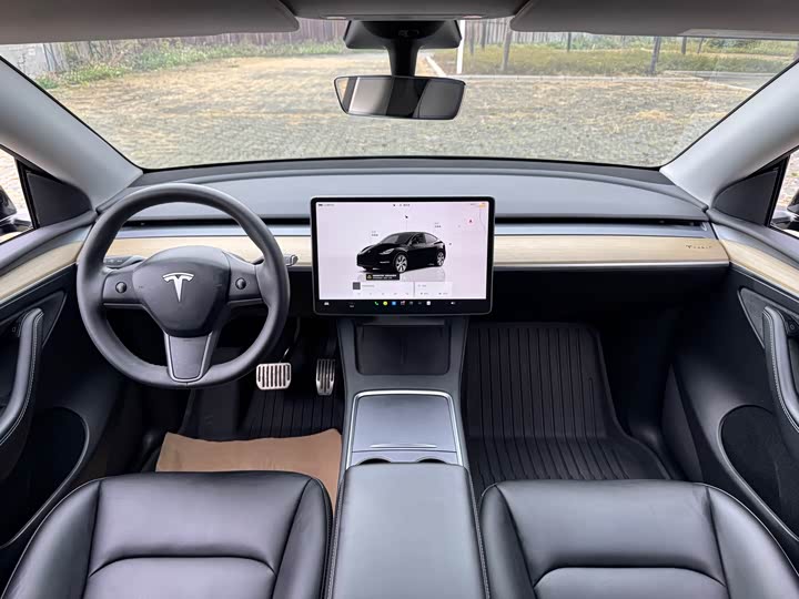 Фото 7 - Tesla Model Y
