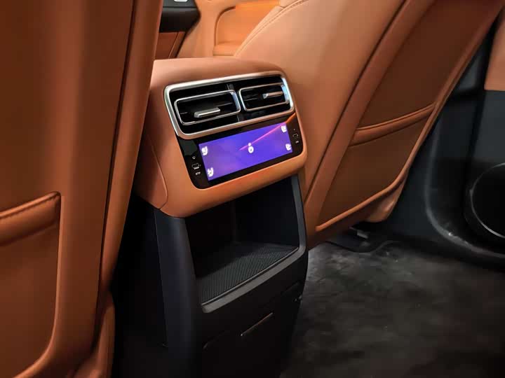 Photo 4 - LiXiang L6