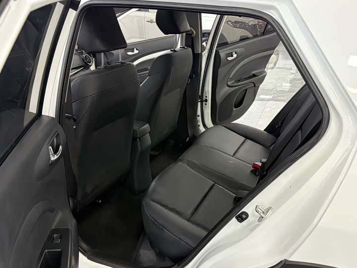 Фото 6 - Kia KX1