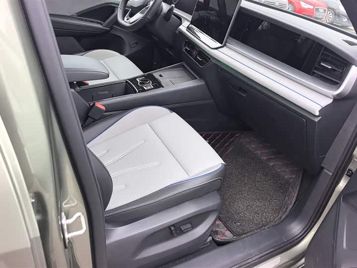 Фото 8 - Volkswagen Tayron