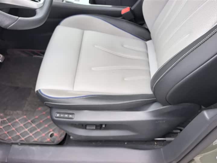 Фото 9 - Volkswagen Tayron