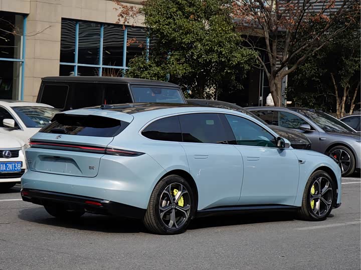 Фото 4 - Nio ET5T