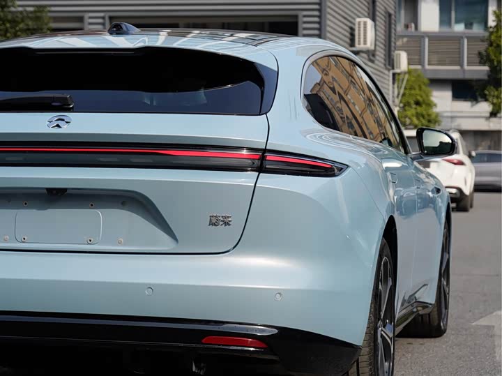 Фото 6 - Nio ET5T