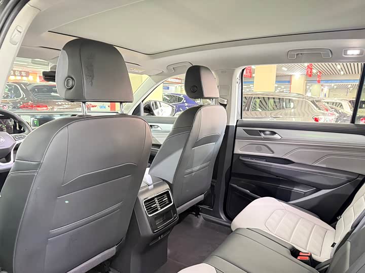 Фото 9 - Volkswagen Tavendor