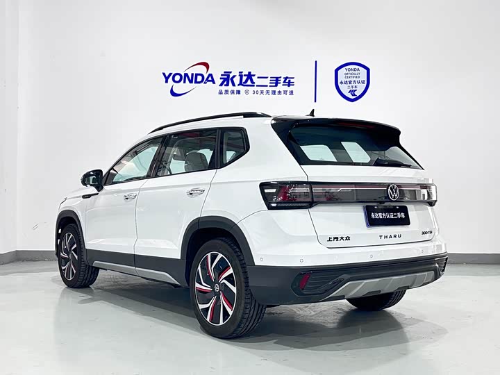 Фото 3 - Volkswagen Tharu
