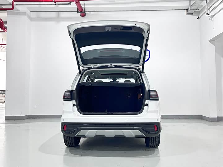 Фото 8 - Volkswagen Tharu