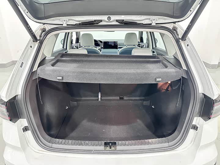 Фото 9 - Volkswagen Tharu