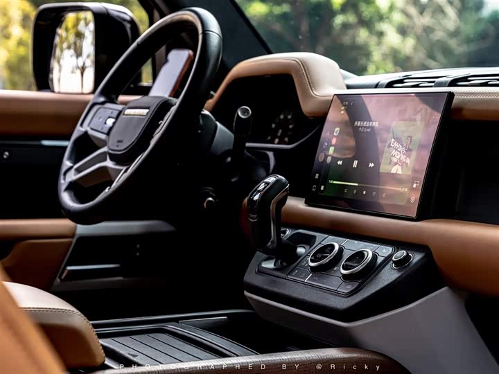 Фото 4 - Land Rover Defender