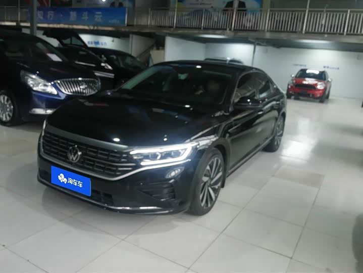 Фото 1 - Volkswagen Passat