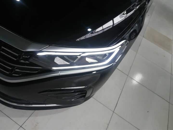 Фото 5 - Volkswagen Passat