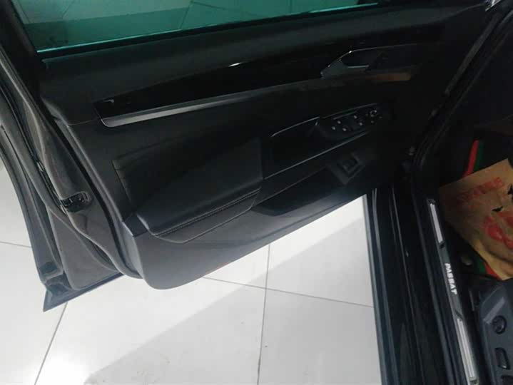 Фото 7 - Volkswagen Passat