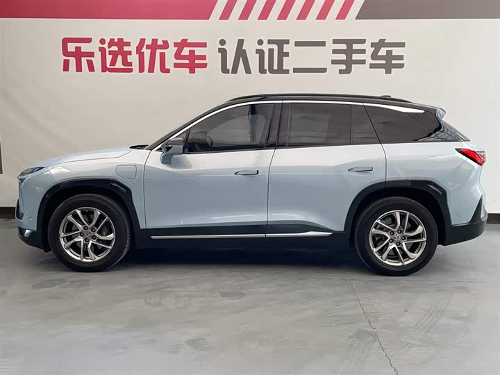 Фото 3 - Nio ES6