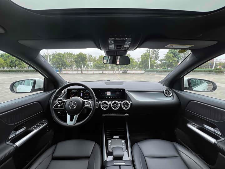 Фото 8 - Mercedes-Benz GLA-Class