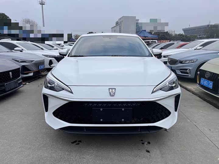 Фото 1 - Roewe i5