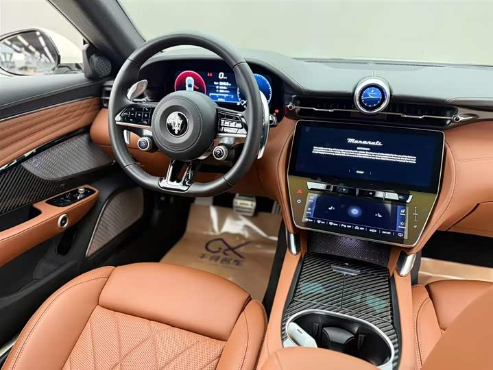 Фото 6 - Maserati GranTurismo