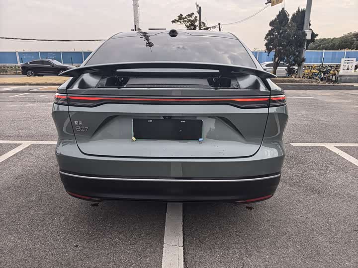 Фото 6 - Nio EC7