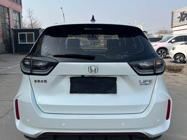 Фото 4 - Honda Life