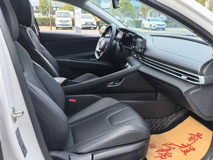 Фото 6 - Hyundai Elantra N line