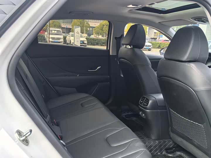 Фото 7 - Hyundai Elantra N line