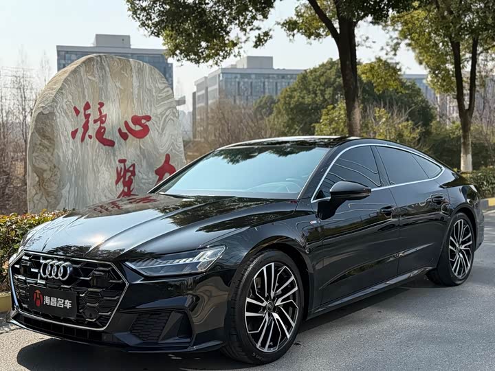 Фото 1 - Audi A7