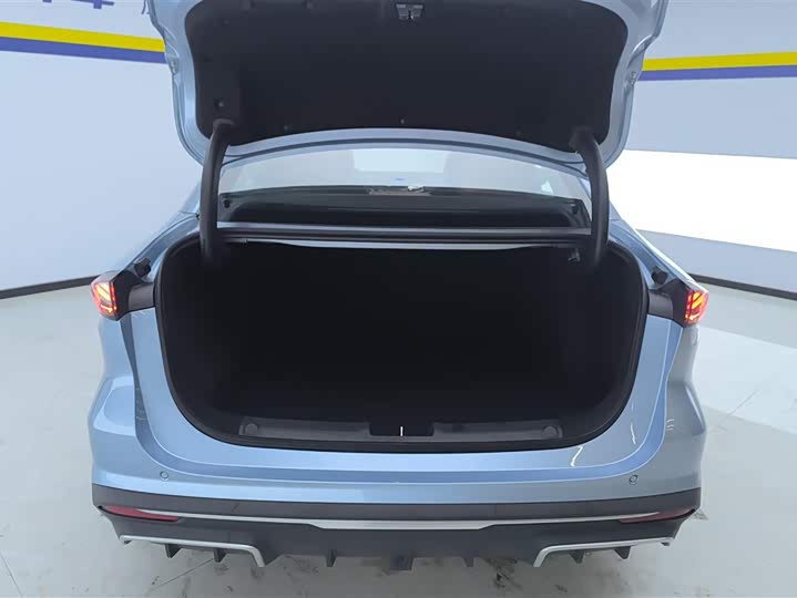 Фото 4 - Geely Galaxy L6