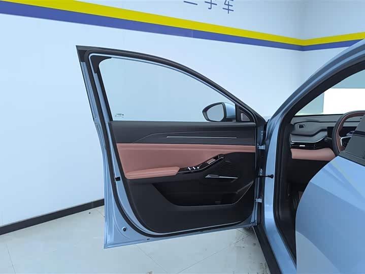 Фото 7 - Geely Galaxy L6