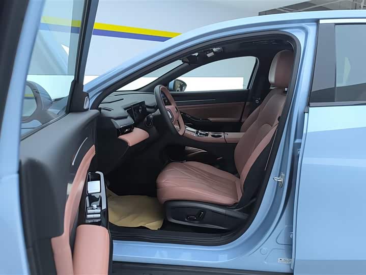 Фото 9 - Geely Galaxy L6