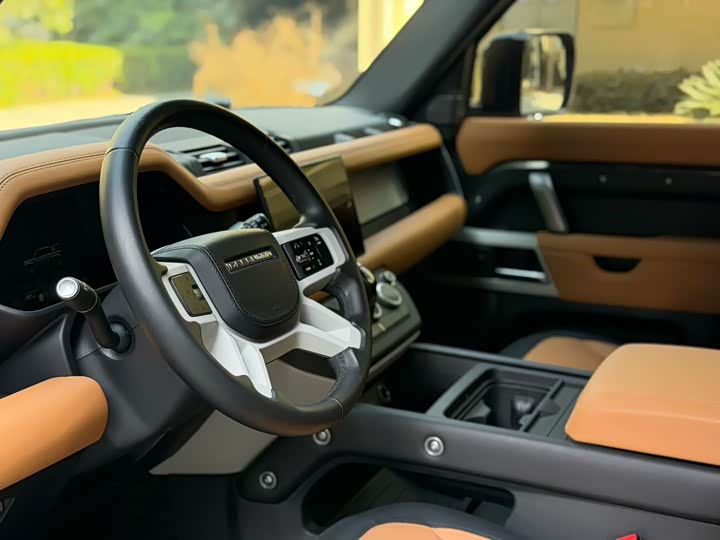 Фото 6 - Land Rover Defender