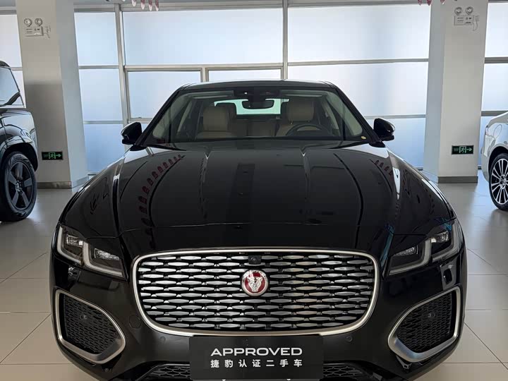 Фото 2 - Jaguar XF L