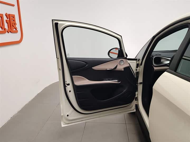 Фото 8 - BYD Dolphin