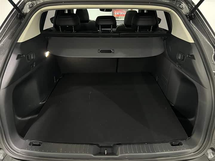 Фото 7 - Mazda CX-50