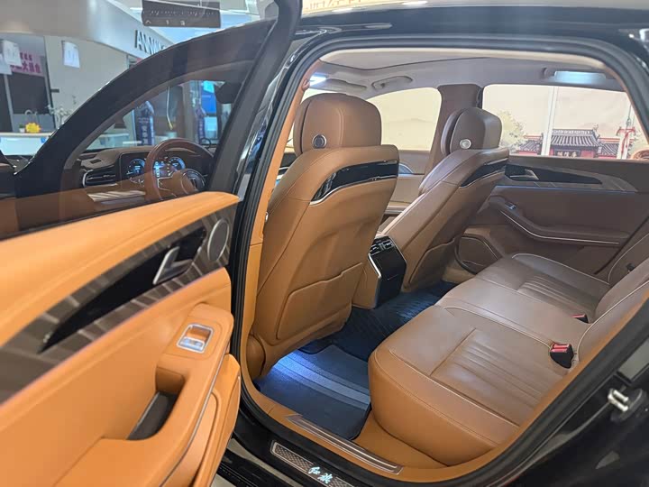 Фото 5 - Hongqi H9