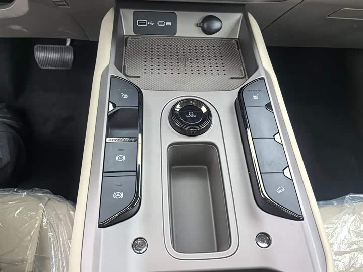 Фото 9 - Haval H-Dog Hybrid