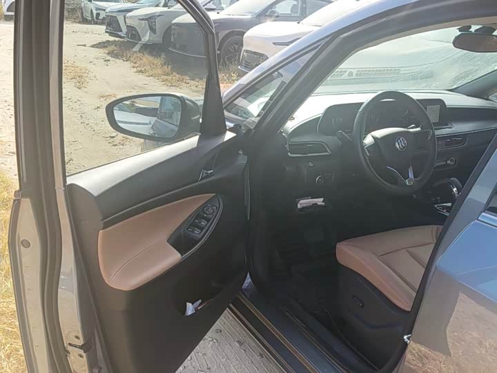 Фото 5 - Buick GL6