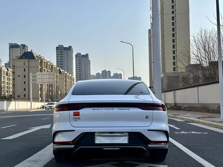 Фото 8 - BYD Han