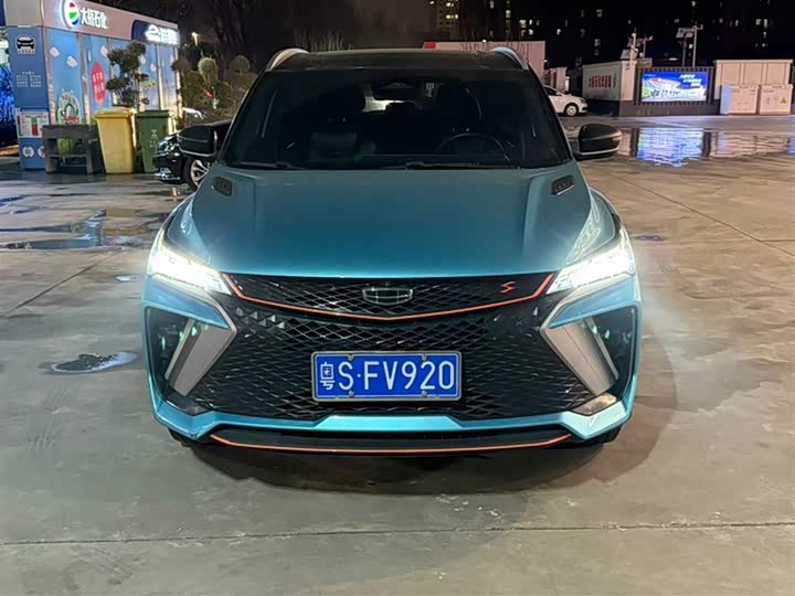 Фото 2 - Geely Coolray