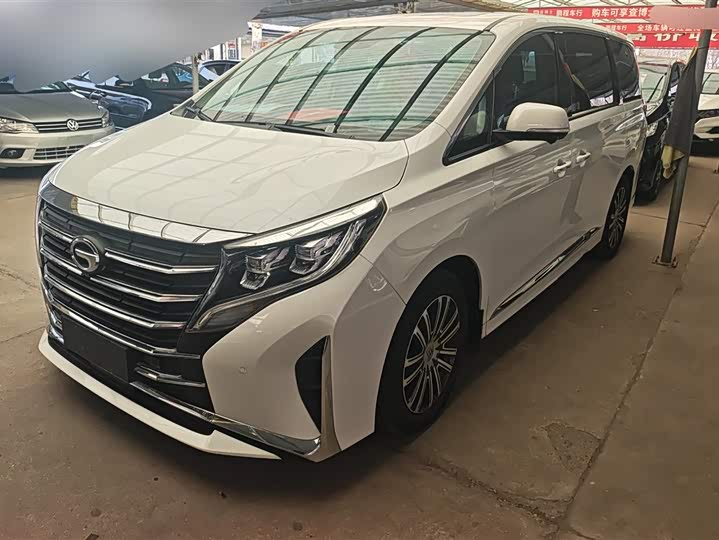 Фото 1 - GAC Trumpchi M8