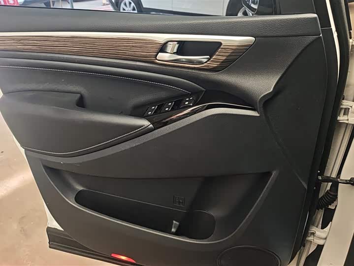 Фото 7 - GAC Trumpchi M8