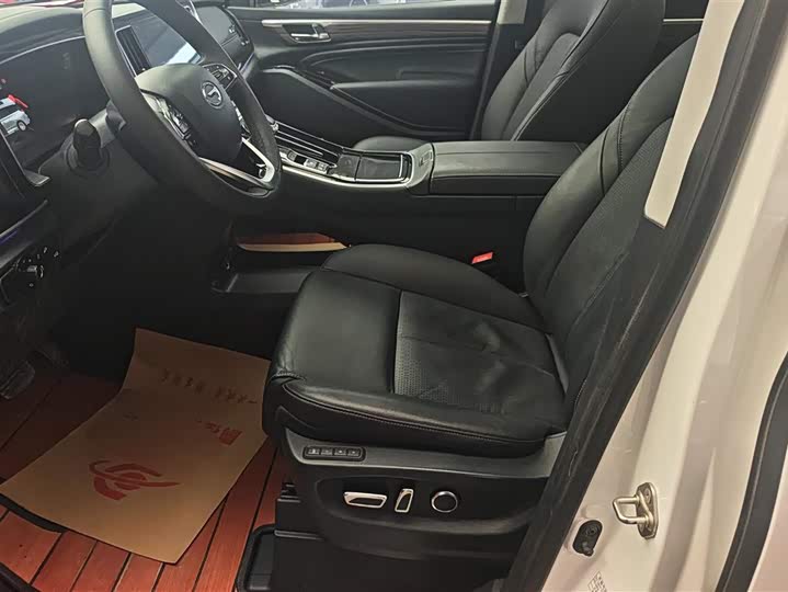 Фото 9 - GAC Trumpchi M8