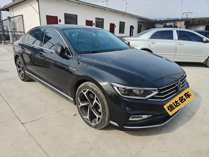 Фото 2 - Volkswagen Magotan