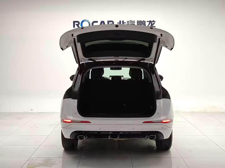 Фото 6 - Lincoln Corsair Hybrid