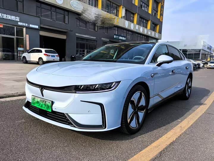 Фото 1 - Voyah Passion