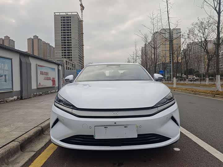 Фото 2 - BYD Qin L