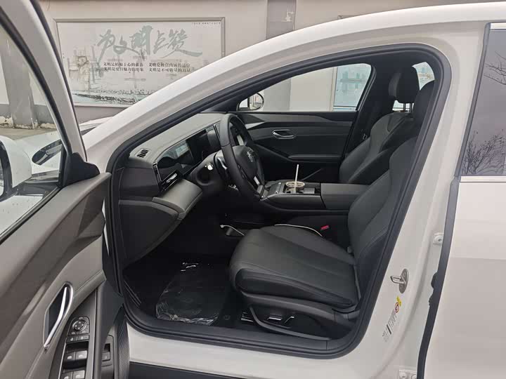 Фото 6 - BYD Qin L