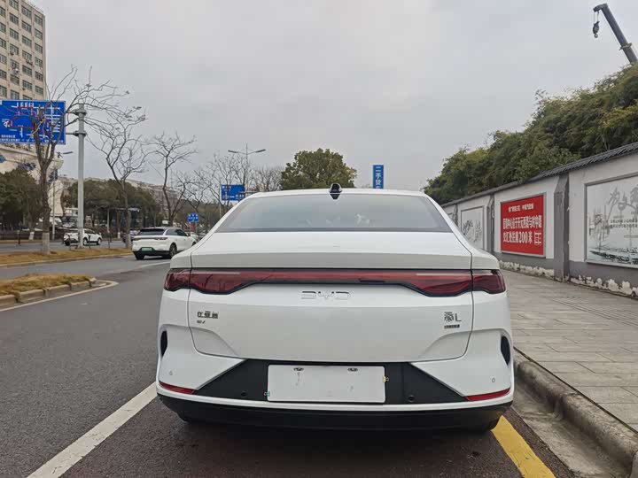 Фото 7 - BYD Qin L