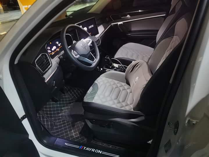 Фото 9 - Volkswagen Tayron