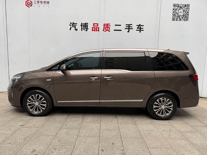 Фото 3 - Buick GL8 ES